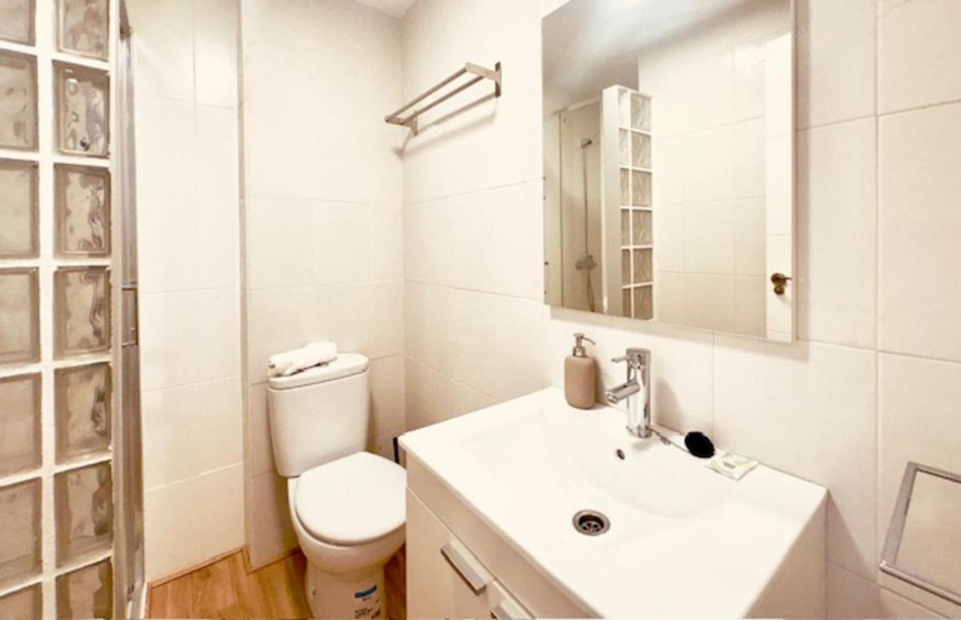 Apartment Urbe10 Biznaga 3 Bedrooms Málaga